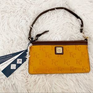 NWT✨ Dooney & Bourke KC Royals Leather Wristlet